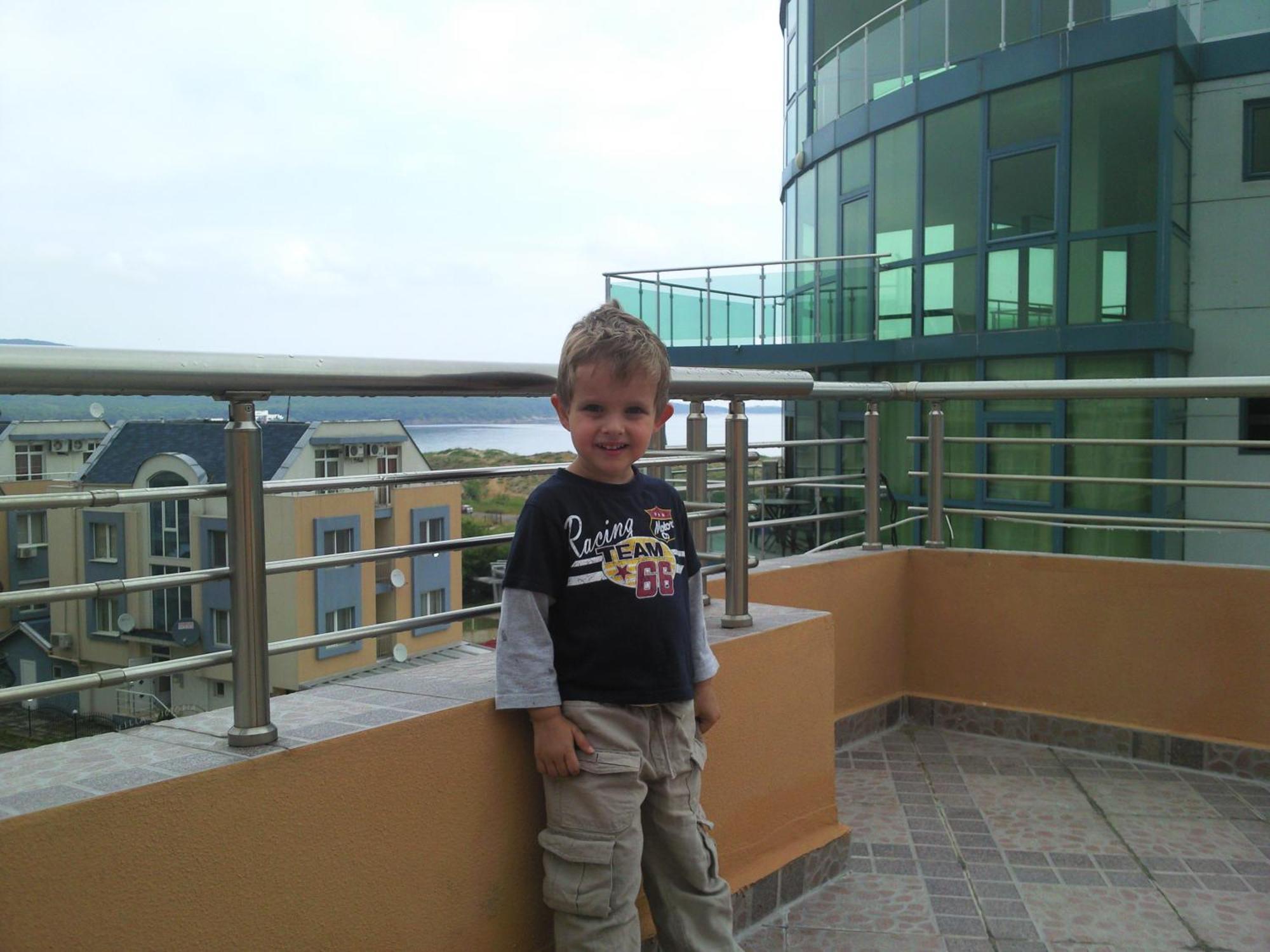 Hotel Venecia Primorsko Zewnętrze zdjęcie